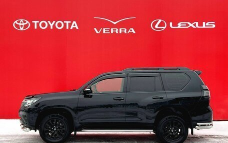 Toyota Land Cruiser Prado 150 рестайлинг 2, 2021 год, 7 700 000 рублей, 2 фотография