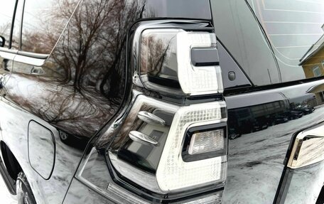 Toyota Land Cruiser Prado 150 рестайлинг 2, 2021 год, 7 700 000 рублей, 5 фотография