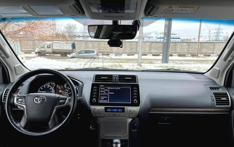 Toyota Land Cruiser Prado 150 рестайлинг 2, 2021 год, 7 700 000 рублей, 18 фотография