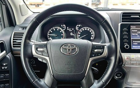 Toyota Land Cruiser Prado 150 рестайлинг 2, 2021 год, 7 700 000 рублей, 13 фотография