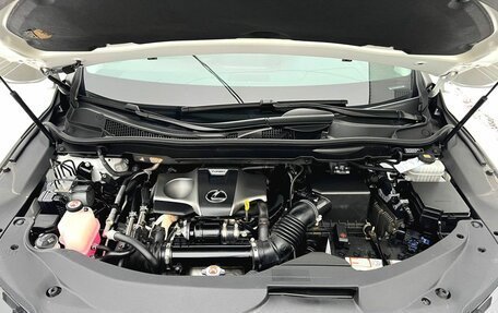 Lexus RX IV рестайлинг, 2019 год, 5 300 000 рублей, 10 фотография