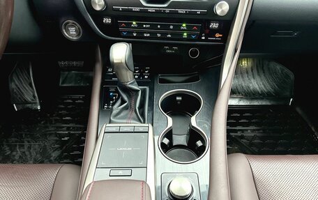 Lexus RX IV рестайлинг, 2019 год, 5 300 000 рублей, 17 фотография