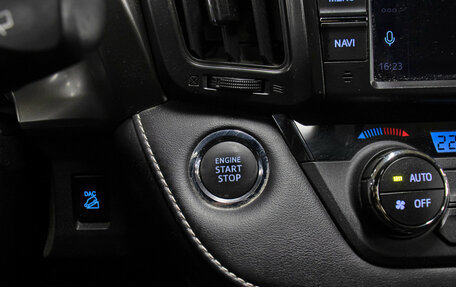 Toyota RAV4, 2019 год, 3 298 000 рублей, 20 фотография