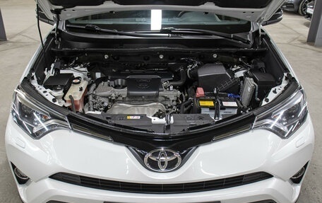 Toyota RAV4, 2019 год, 3 298 000 рублей, 9 фотография