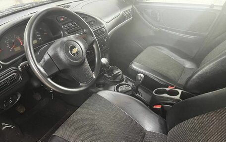 Chevrolet Niva I рестайлинг, 2012 год, 535 000 рублей, 11 фотография