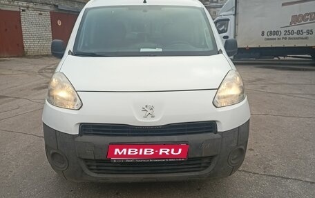 Peugeot Partner II рестайлинг 2, 2012 год, 450 000 рублей, 1 фотография