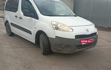 Peugeot Partner II рестайлинг 2, 2012 год, 450 000 рублей, 10 фотография