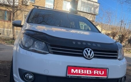 Volkswagen Touran III, 2011 год, 1 330 000 рублей, 1 фотография