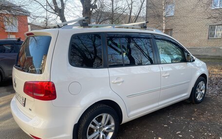 Volkswagen Touran III, 2011 год, 1 330 000 рублей, 5 фотография