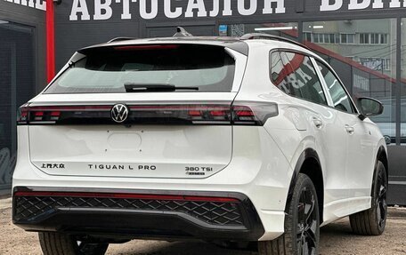 Volkswagen Tiguan, 2025 год, 4 890 000 рублей, 12 фотография
