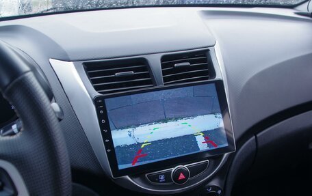 Hyundai Solaris II рестайлинг, 2013 год, 849 000 рублей, 17 фотография