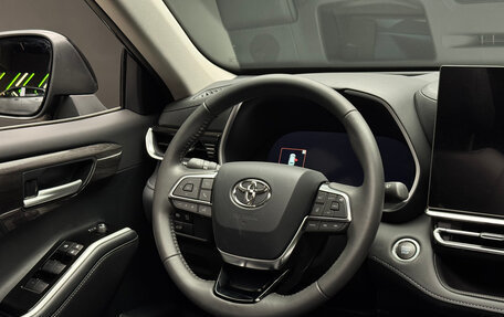 Toyota Highlander, 2025 год, 6 150 000 рублей, 16 фотография