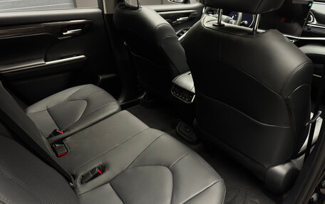 Toyota Highlander, 2025 год, 6 150 000 рублей, 23 фотография