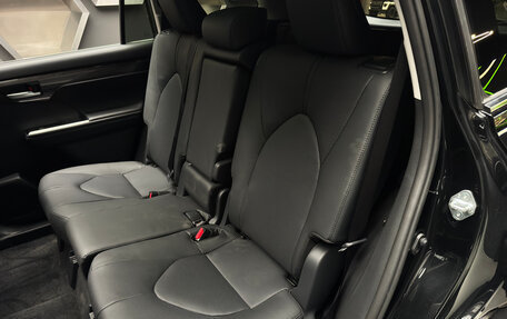 Toyota Highlander, 2025 год, 6 150 000 рублей, 22 фотография