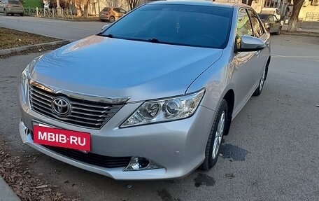 Toyota Camry, 2013 год, 1 590 000 рублей, 2 фотография