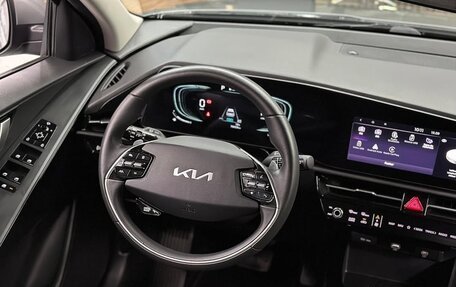 KIA Niro, 2022 год, 2 440 000 рублей, 11 фотография