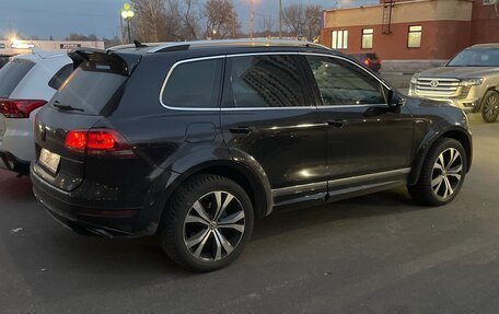Volkswagen Touareg III, 2011 год, 2 550 000 рублей, 4 фотография