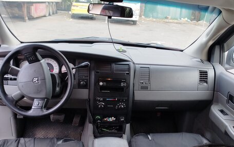 Dodge Durango II, 2004 год, 1 150 000 рублей, 10 фотография