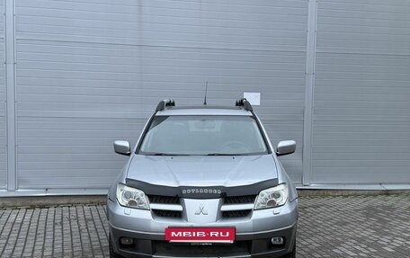 Mitsubishi Outlander III рестайлинг 3, 2004 год, 475 000 рублей, 2 фотография