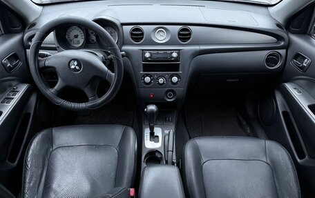 Mitsubishi Outlander III рестайлинг 3, 2004 год, 475 000 рублей, 8 фотография