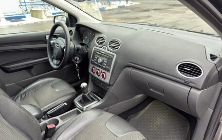 Ford Focus II рестайлинг, 2005 год, 319 000 рублей, 31 фотография