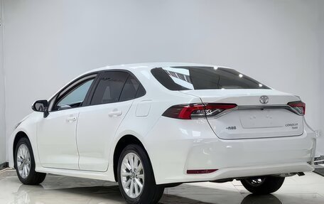 Toyota Corolla, 2022 год, 1 750 000 рублей, 4 фотография