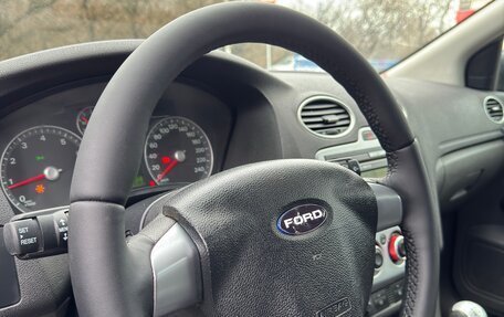 Ford Focus II рестайлинг, 2005 год, 319 000 рублей, 38 фотография