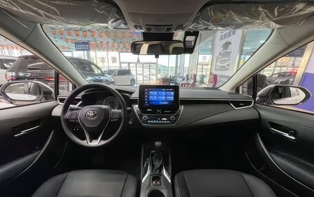 Toyota Corolla, 2022 год, 1 750 000 рублей, 5 фотография