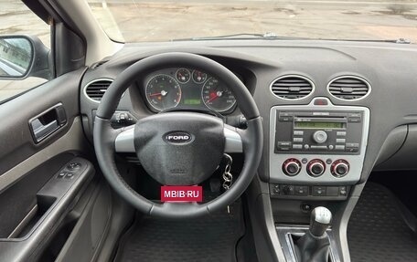 Ford Focus II рестайлинг, 2005 год, 319 000 рублей, 36 фотография
