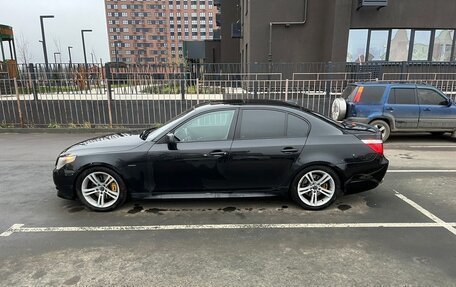 BMW 5 серия, 2006 год, 1 550 000 рублей, 3 фотография