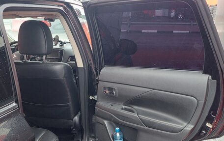 Mitsubishi Outlander III рестайлинг 3, 2012 год, 1 200 000 рублей, 11 фотография