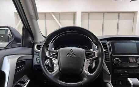 Mitsubishi Pajero Sport III рестайлинг, 2019 год, 3 195 000 рублей, 17 фотография