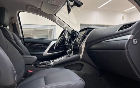 Mitsubishi Pajero Sport III рестайлинг, 2019 год, 3 195 000 рублей, 35 фотография