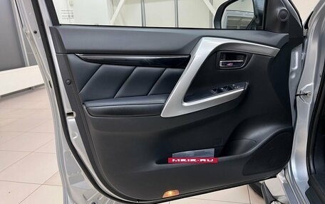 Mitsubishi Pajero Sport III рестайлинг, 2019 год, 3 195 000 рублей, 32 фотография