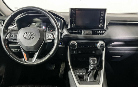 Toyota RAV4, 2021 год, 3 721 000 рублей, 12 фотография