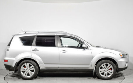 Mitsubishi Outlander III рестайлинг 3, 2010 год, 850 000 рублей, 4 фотография