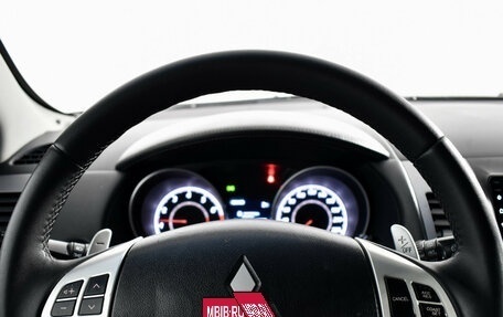 Mitsubishi Outlander III рестайлинг 3, 2010 год, 850 000 рублей, 14 фотография