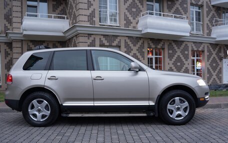 Volkswagen Touareg III, 2005 год, 1 099 000 рублей, 2 фотография