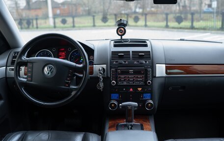 Volkswagen Touareg III, 2005 год, 1 099 000 рублей, 9 фотография