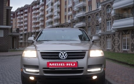 Volkswagen Touareg III, 2005 год, 1 099 000 рублей, 7 фотография