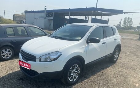 Nissan Qashqai, 2013 год, 650 000 рублей, 2 фотография