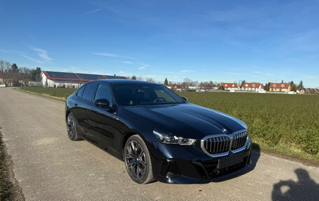 BMW 5 серия, 2024 год, 8 216 000 рублей, 1 фотография