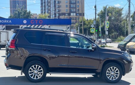 Toyota Land Cruiser Prado 150 рестайлинг 2, 2020 год, 6 250 000 рублей, 3 фотография