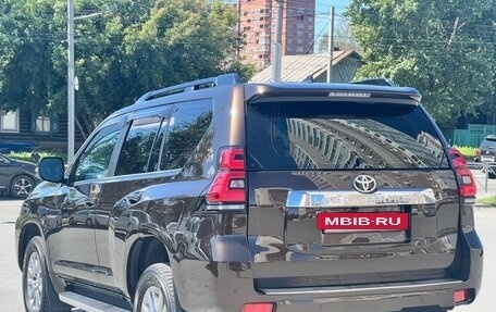 Toyota Land Cruiser Prado 150 рестайлинг 2, 2020 год, 6 250 000 рублей, 5 фотография