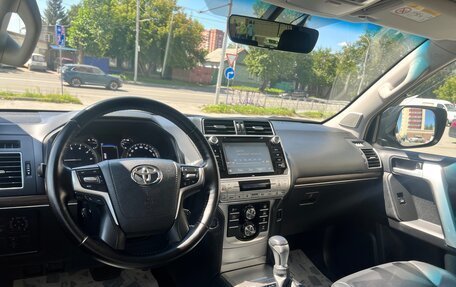 Toyota Land Cruiser Prado 150 рестайлинг 2, 2020 год, 6 250 000 рублей, 12 фотография