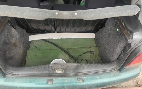 Volkswagen Polo III рестайлинг, 1995 год, 135 000 рублей, 5 фотография