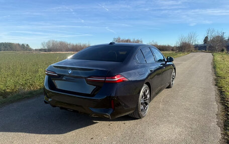 BMW 5 серия, 2024 год, 8 216 000 рублей, 2 фотография