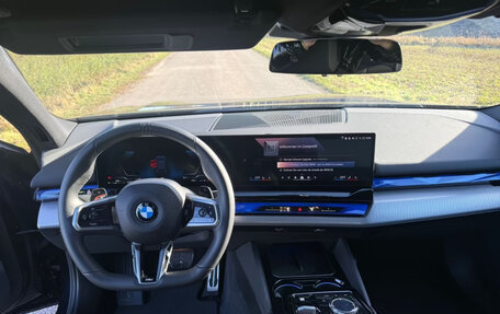 BMW 5 серия, 2024 год, 8 216 000 рублей, 9 фотография