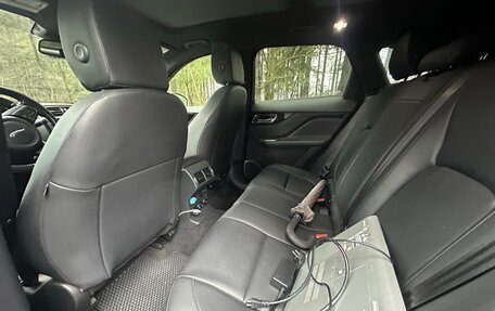 Jaguar F-Pace, 2017 год, 2 450 000 рублей, 7 фотография