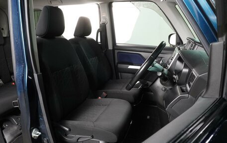 Toyota Roomy I, 2018 год, 1 349 000 рублей, 10 фотография